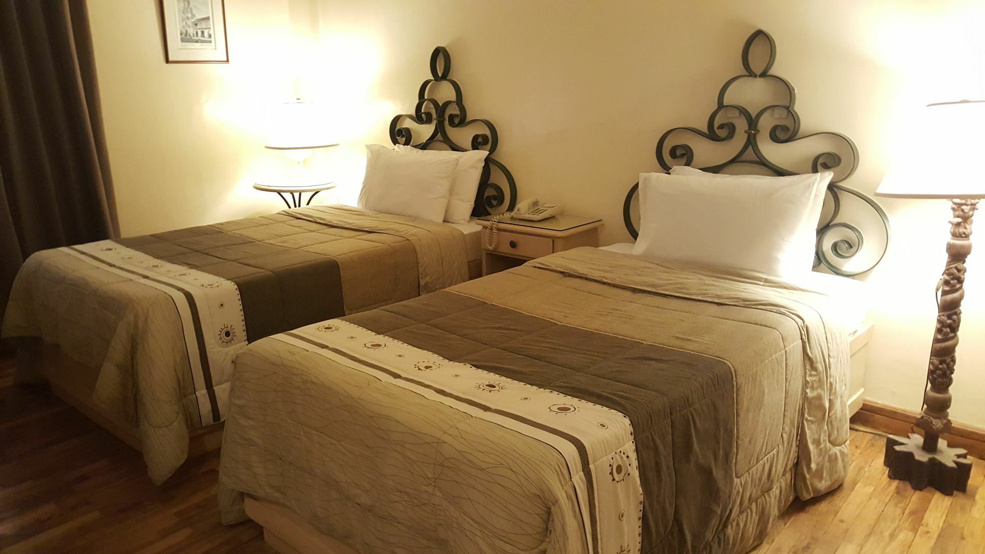 Roxas President'S Inn Экстерьер фото